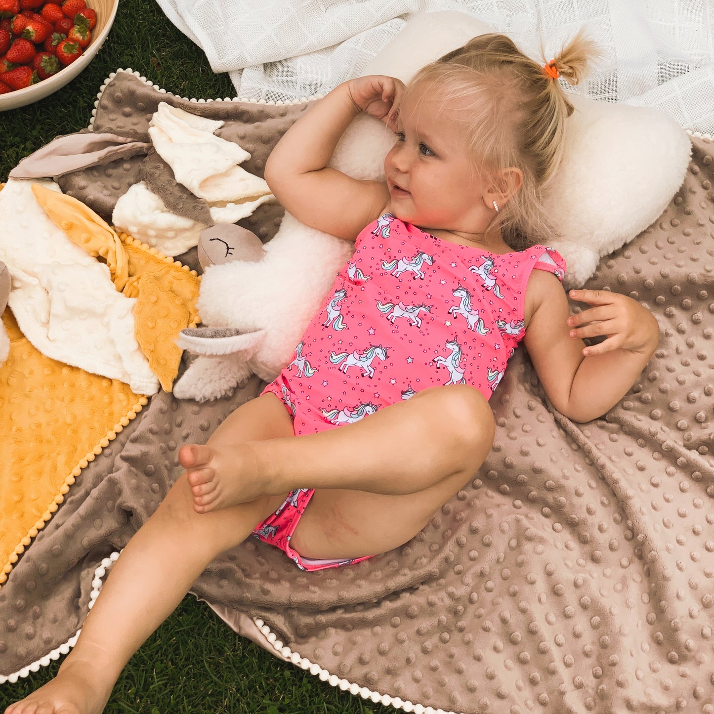 2-in-1 Baby Blanket with Comforter — Cappuccino