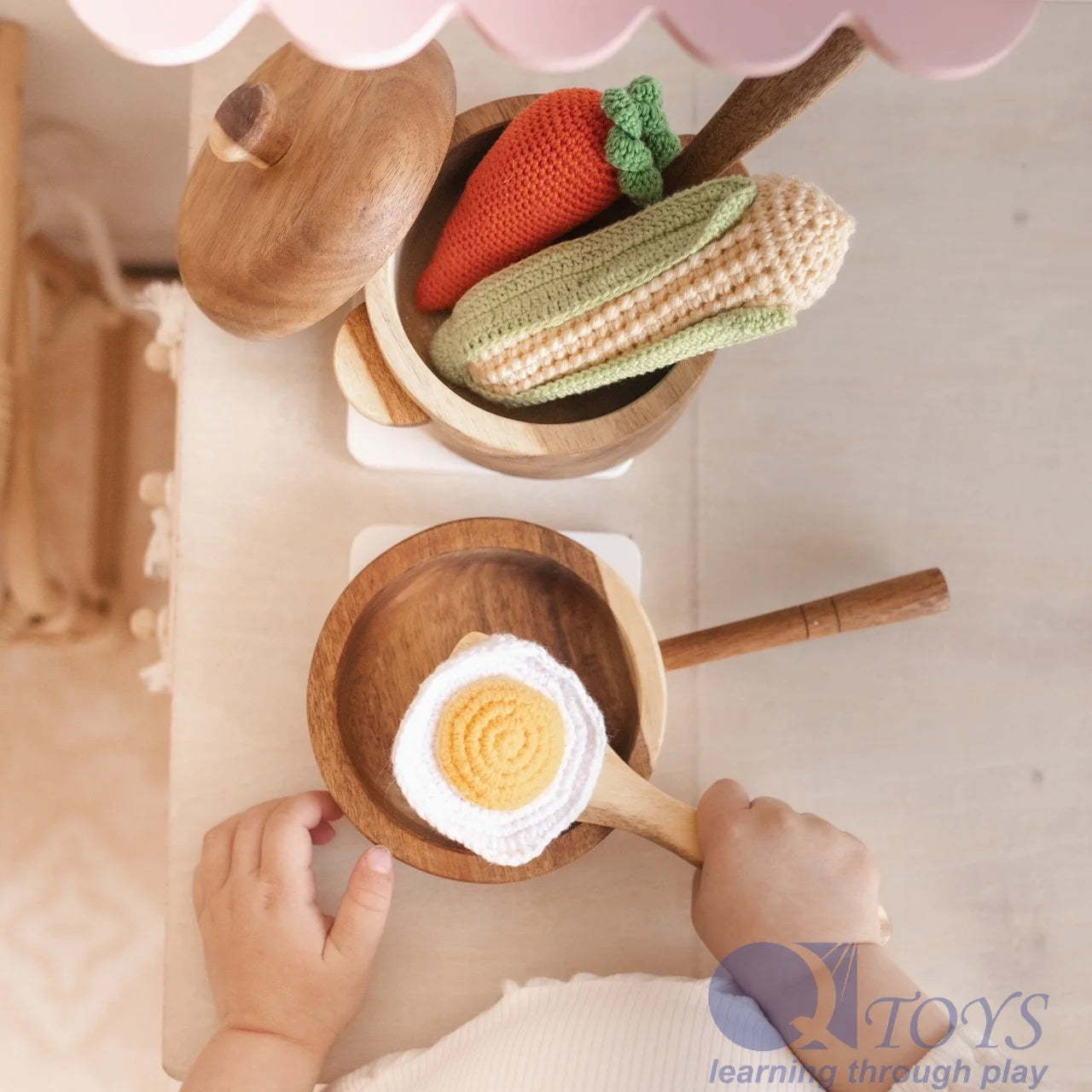 Mahogany Toy Pan and Pot Set